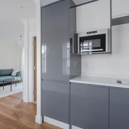 Modern 2 Bed Town House Quiet Street Near Station Villa Chelmsford Exterior photo