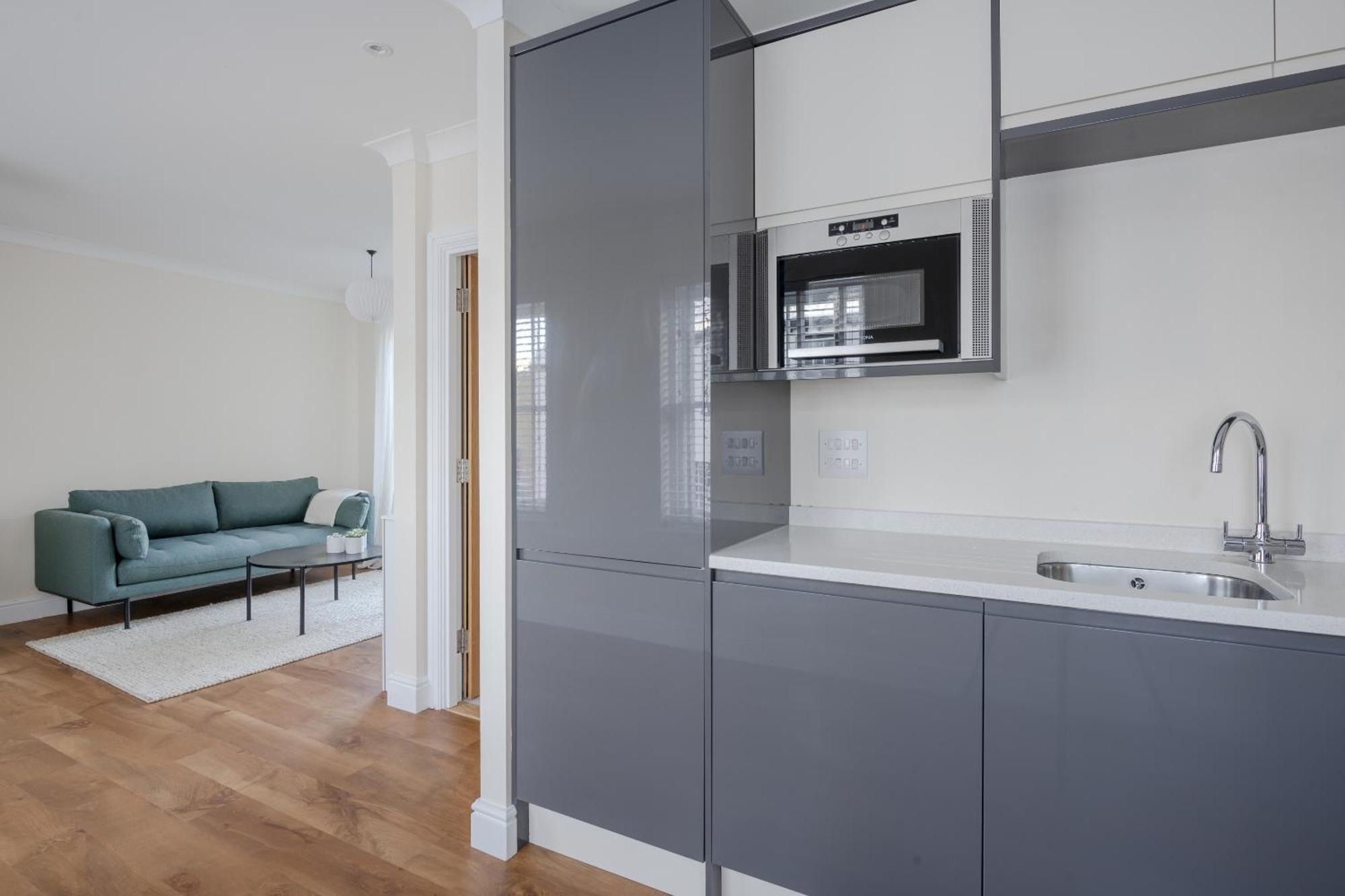 Modern 2 Bed Town House Quiet Street Near Station Holiday home Chelmsford